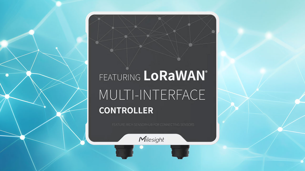 Milesight UC502 屋外用コントローラーの製品外観。堅牢なグレーの防水筐体に、配線接続用のM12コネクタが複数配置されています。日照のない場所でも運用可能な大容量バッテリー内蔵モデルで、壁面やポールへの設置が可能な産業用グレードのデバイスです。