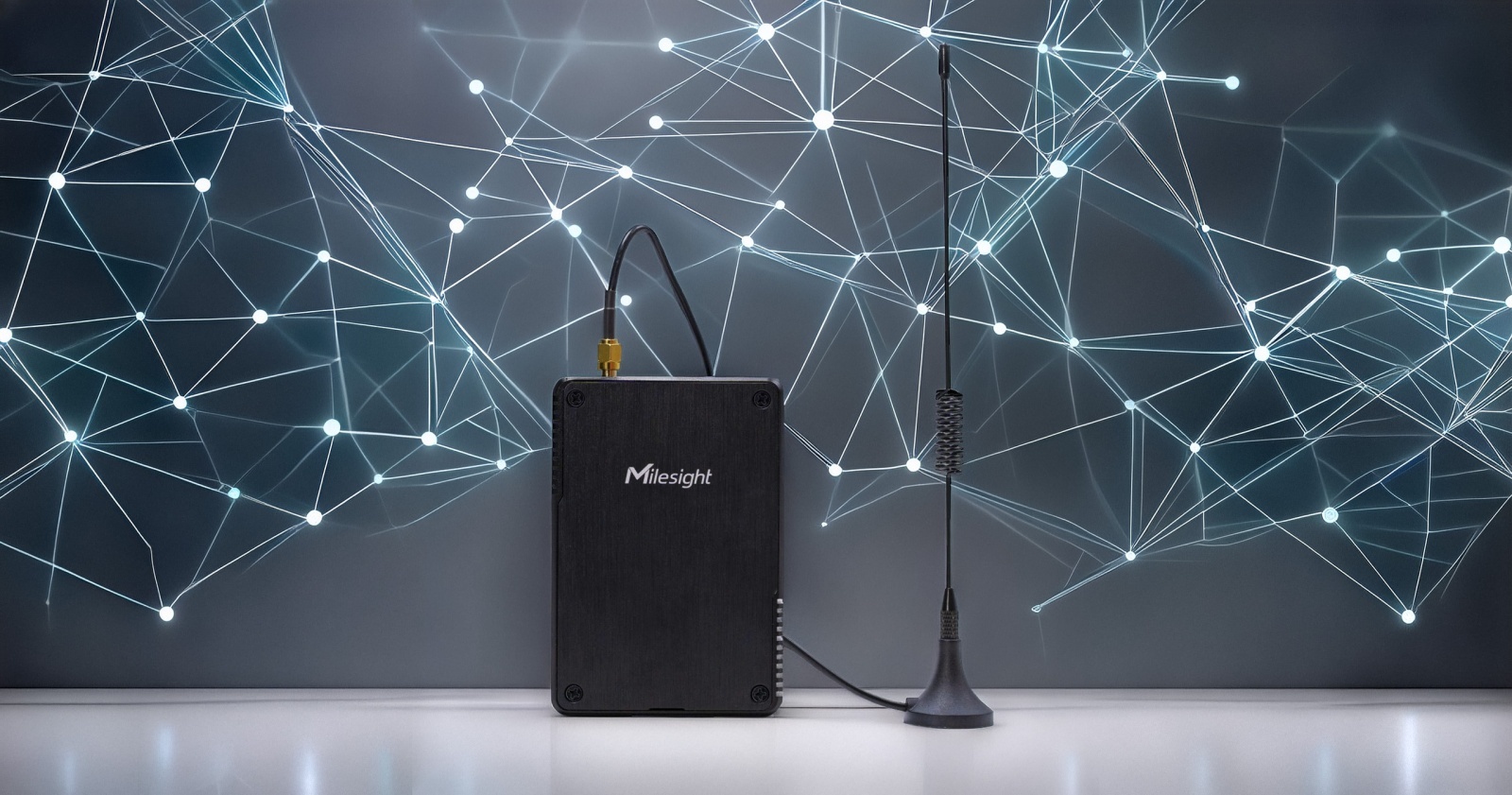 UG56 産業用屋内ゲートウェイ